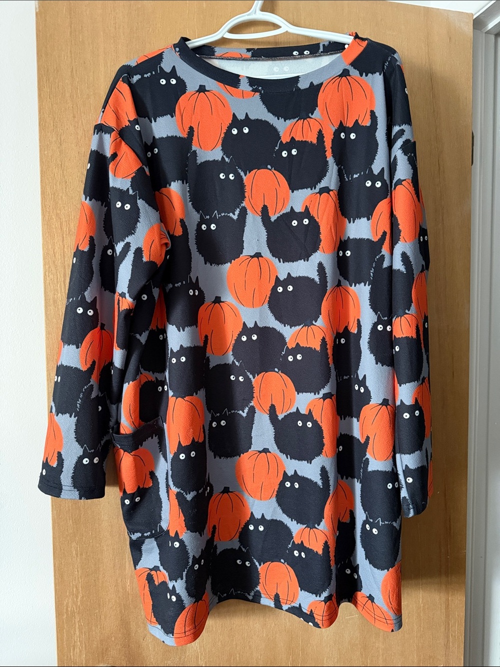 Women’s Halloween Pumpkin & Black Cat Long Sleeve dress - Orange & Black